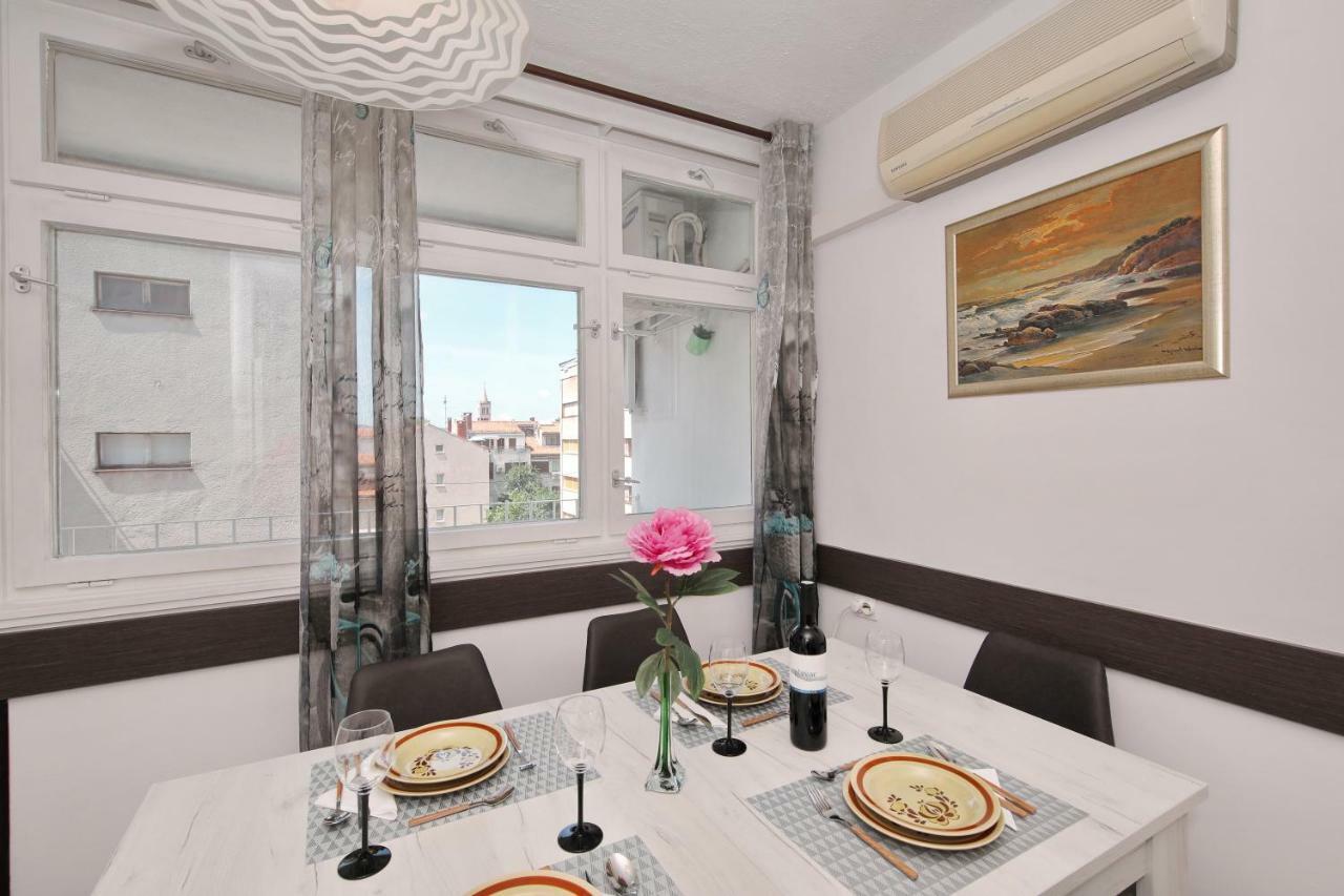 Apartman Lana In City Centre With Garage Zára Kültér fotó