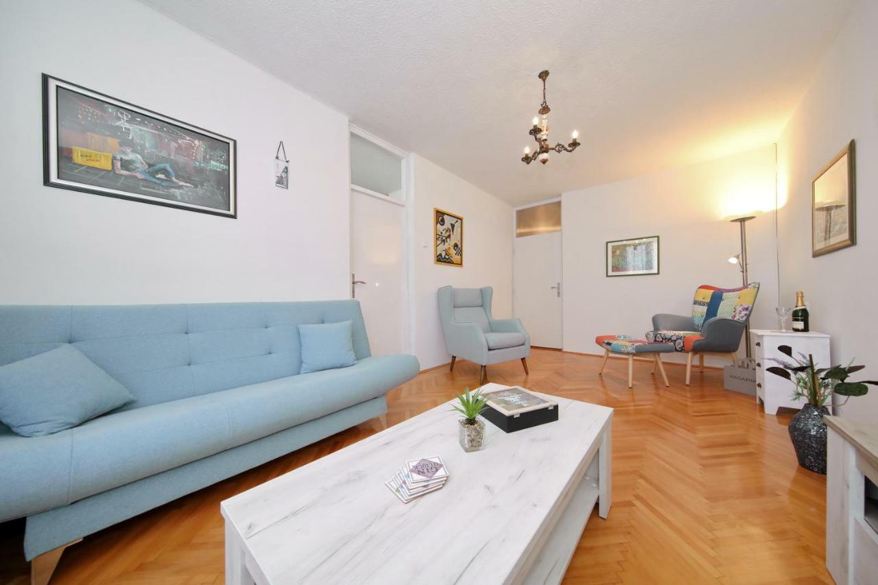 Apartman Lana In City Centre With Garage Zára Kültér fotó