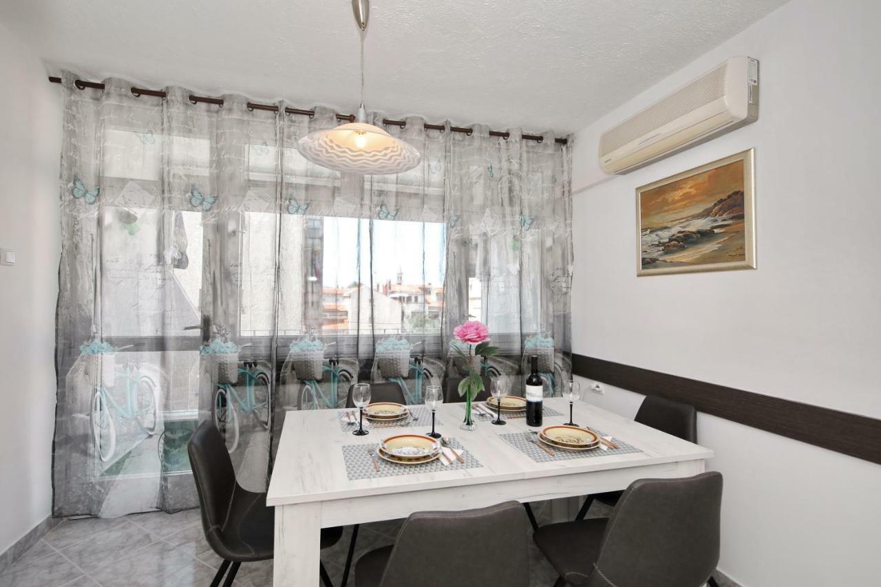 Apartman Lana In City Centre With Garage Zára Kültér fotó